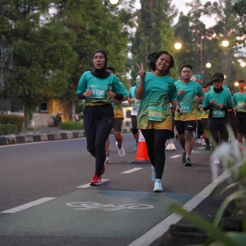 Race photo from BAUR RUN 2025