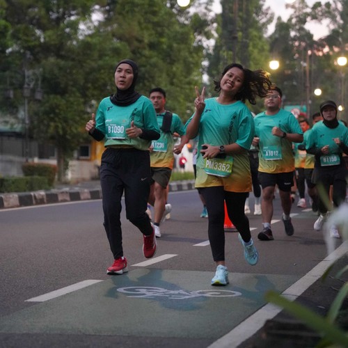Race photo from BAUR RUN 2025
