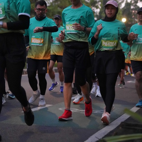 Race photo from BAUR RUN 2025