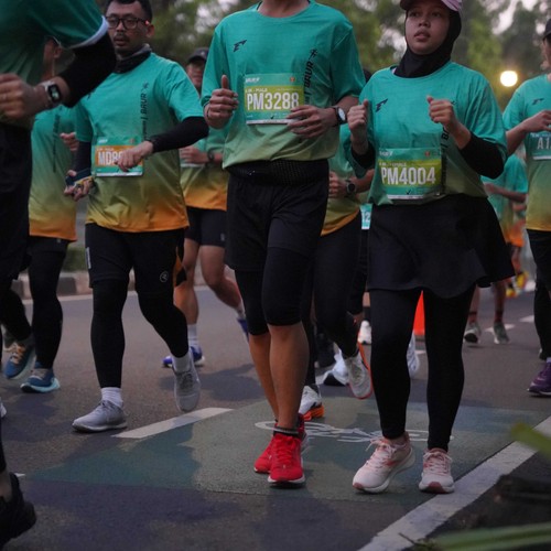 Race photo from BAUR RUN 2025