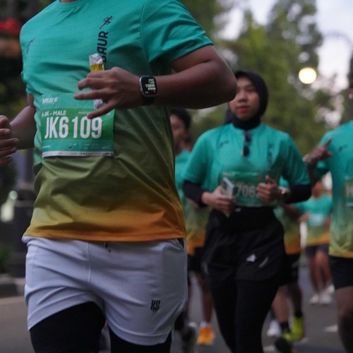 Race photo from BAUR RUN 2025
