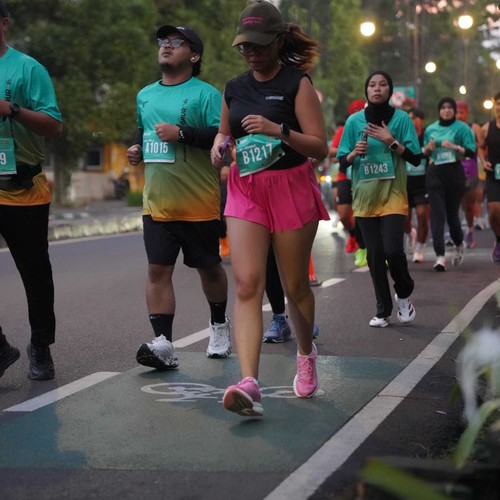 Race photo from BAUR RUN 2025