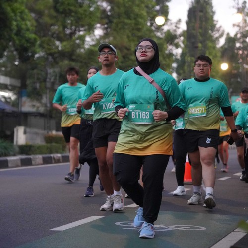 Race photo from BAUR RUN 2025