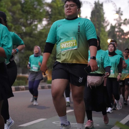 Race photo from BAUR RUN 2025