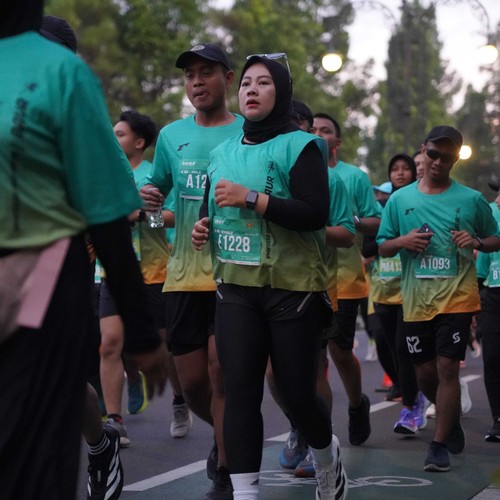 Race photo from BAUR RUN 2025