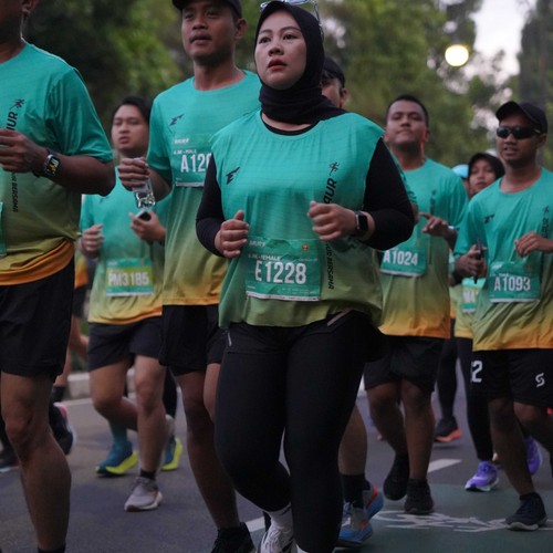 Race photo from BAUR RUN 2025