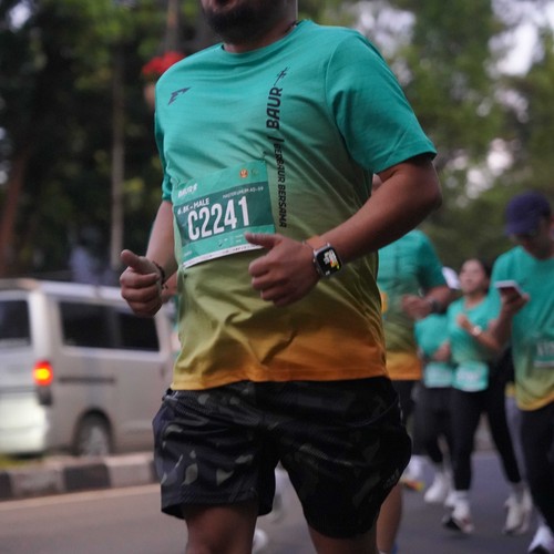 Race photo from BAUR RUN 2025