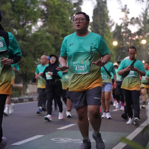 Race photo from BAUR RUN 2025
