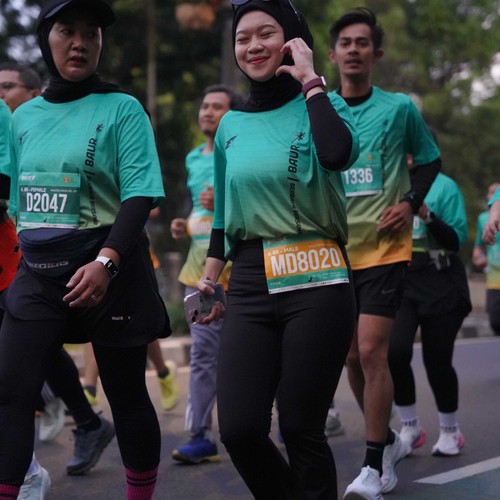 Race photo from BAUR RUN 2025