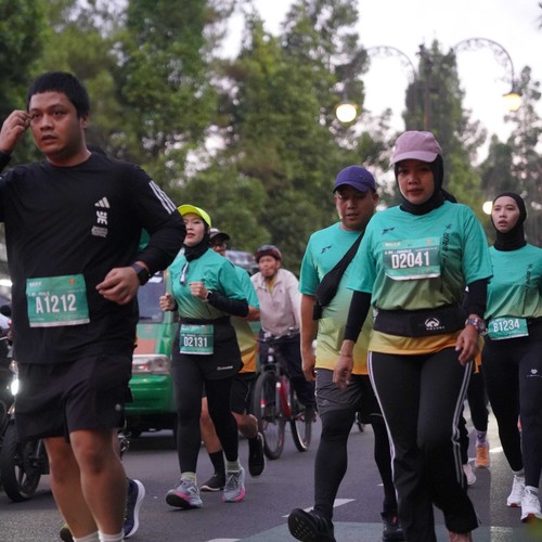 Race photo from BAUR RUN 2025