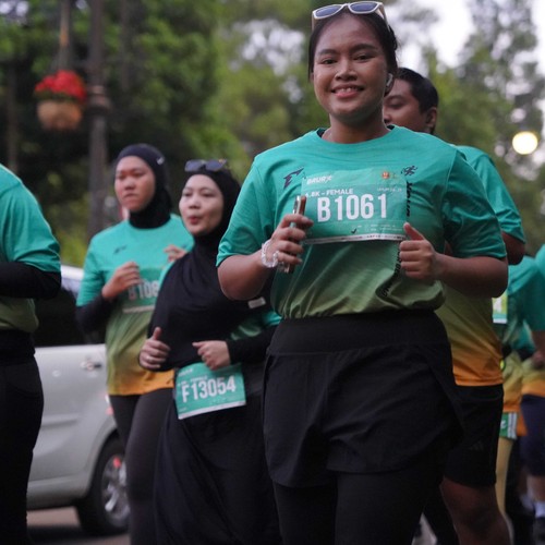 Race photo from BAUR RUN 2025