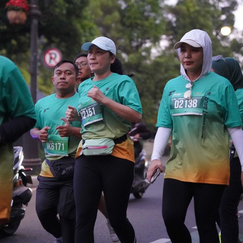 Race photo from BAUR RUN 2025