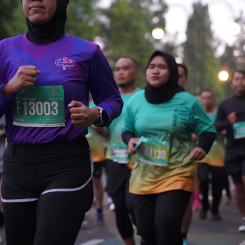 Race photo from BAUR RUN 2025