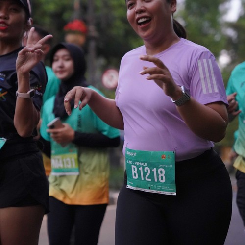 Race photo from BAUR RUN 2025