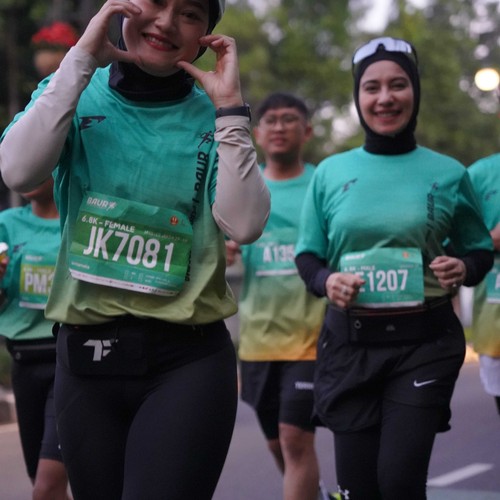 Race photo from BAUR RUN 2025