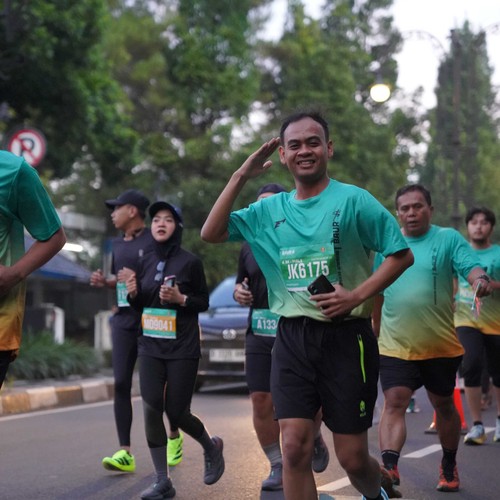 Race photo from BAUR RUN 2025