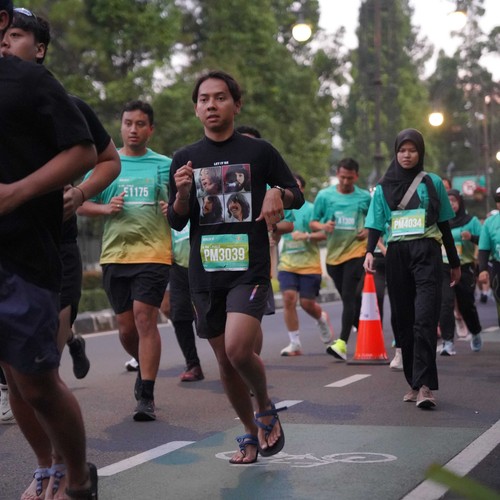 Race photo from BAUR RUN 2025