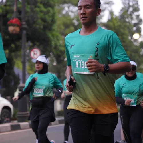 Race photo from BAUR RUN 2025
