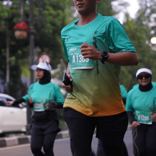 Race photo from BAUR RUN 2025