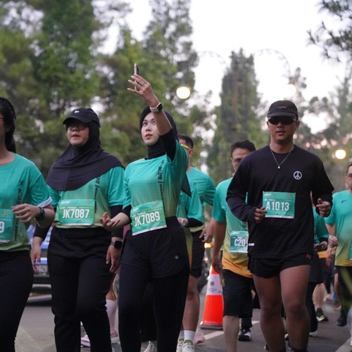 Race photo from BAUR RUN 2025