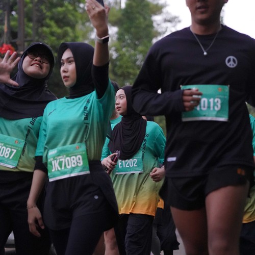 Race photo from BAUR RUN 2025