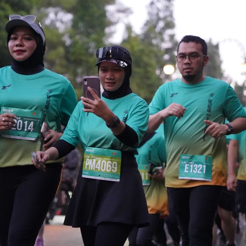 Race photo from BAUR RUN 2025