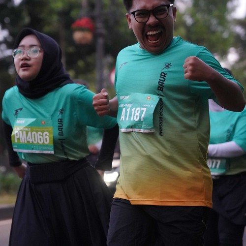 Race photo from BAUR RUN 2025