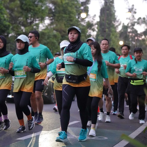 Race photo from BAUR RUN 2025