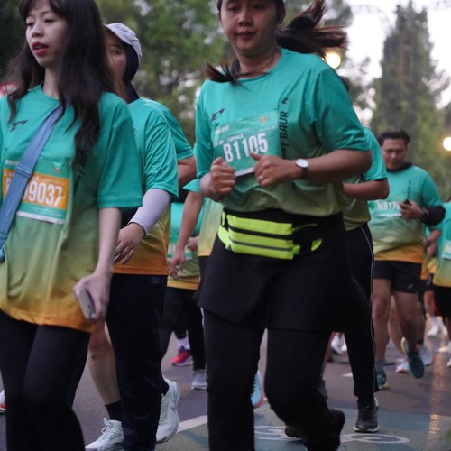 Race photo from BAUR RUN 2025