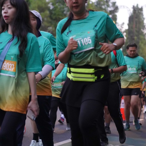 Race photo from BAUR RUN 2025