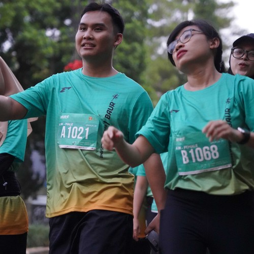 Race photo from BAUR RUN 2025