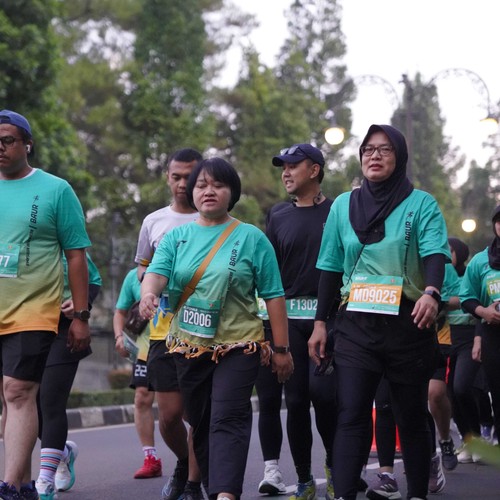 Race photo from BAUR RUN 2025