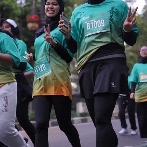 Race photo from BAUR RUN 2025