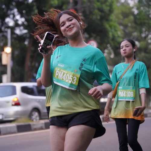 Race photo from BAUR RUN 2025