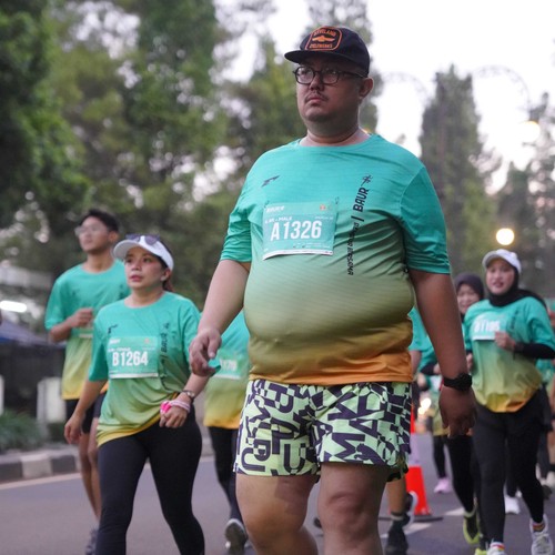 Race photo from BAUR RUN 2025