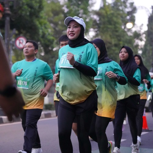 Race photo from BAUR RUN 2025