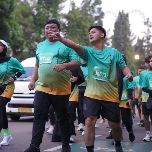 Race photo from BAUR RUN 2025