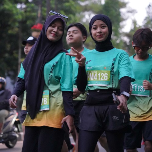 Race photo from BAUR RUN 2025