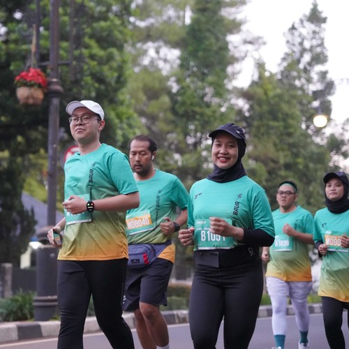Race photo from BAUR RUN 2025