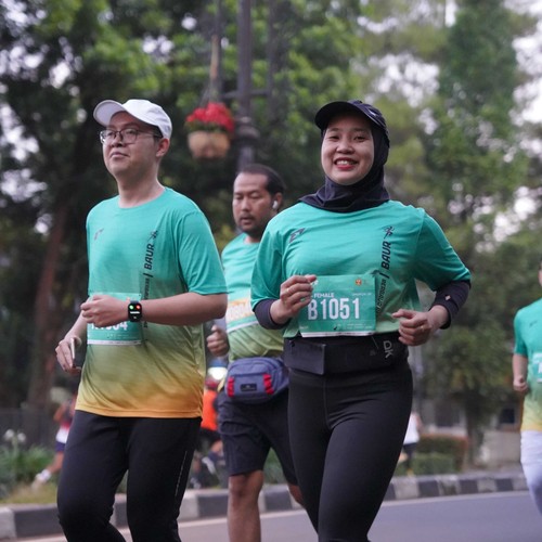 Race photo from BAUR RUN 2025