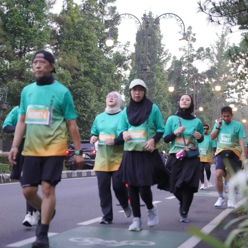 Race photo from BAUR RUN 2025