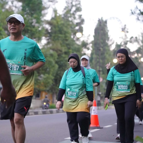 Race photo from BAUR RUN 2025