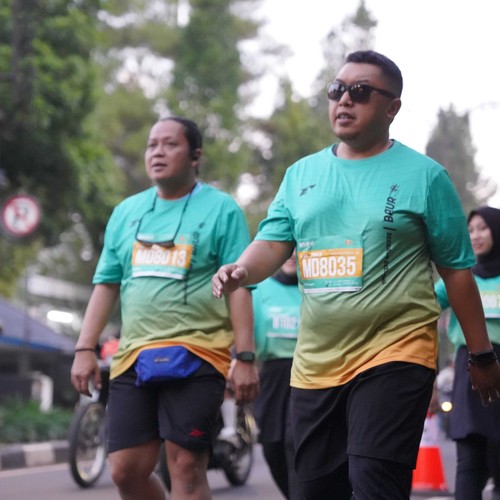 Race photo from BAUR RUN 2025