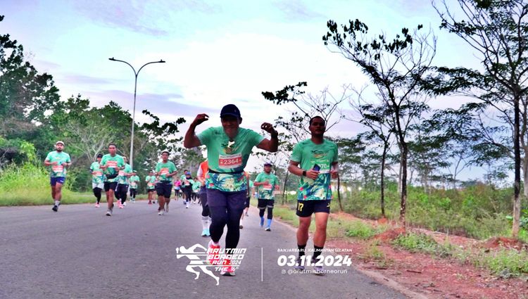 Race photo from Arutmin Borneo Run 2024