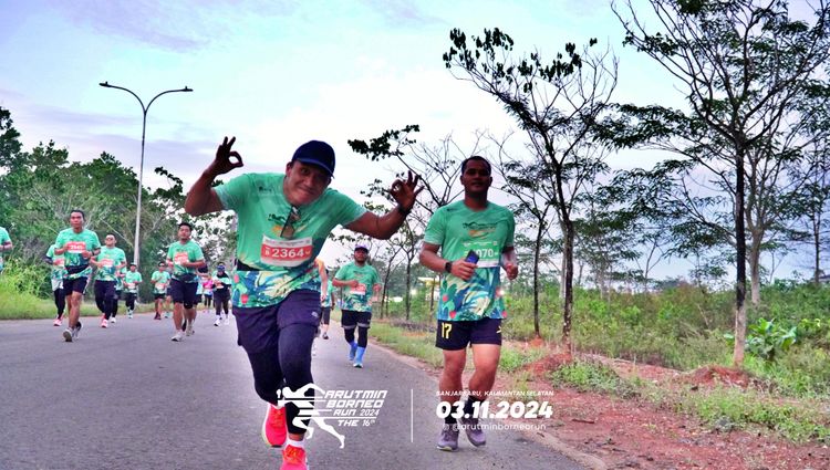 Race photo from Arutmin Borneo Run 2024