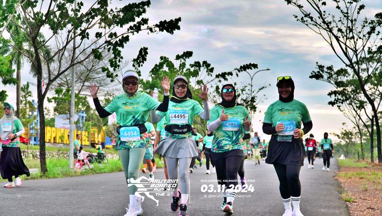 Race photo from Arutmin Borneo Run 2024
