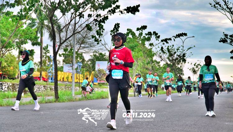 Race photo from Arutmin Borneo Run 2024