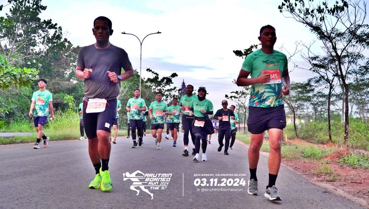 Race photo from Arutmin Borneo Run 2024
