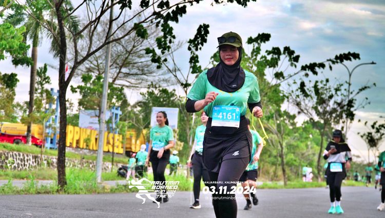 Race photo from Arutmin Borneo Run 2024