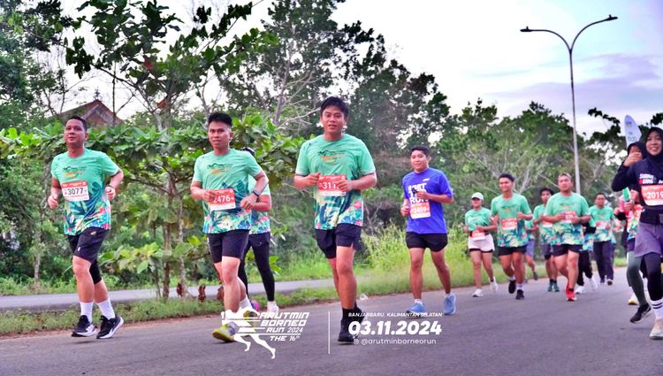 Race photo from Arutmin Borneo Run 2024